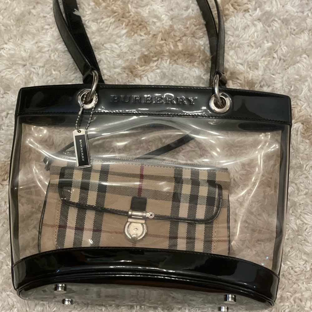 Burberry bucket bag with coin bag